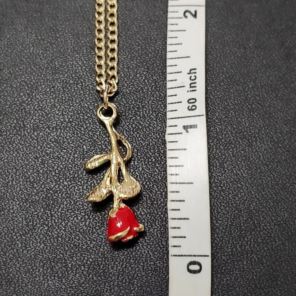 Gold tone red enamel rose pendant necklace 20-22